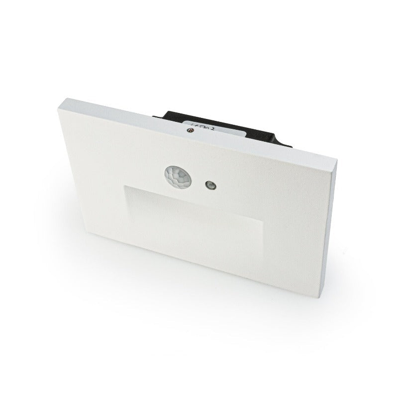 LED Step Light/ Pathway Light with PIR Motion Sensor 120V 3W